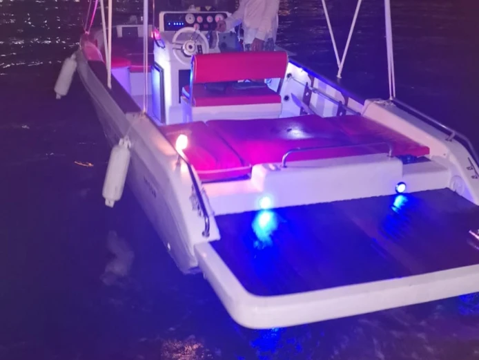 Verhuur Motorboot in Giardini-Naxos - Sessa Marine Key Largo 22