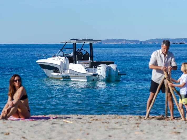 Jeanneau Cap Camarat 9.0 WA te huur van particulier of professional in Port de Hyères (St Pierre)