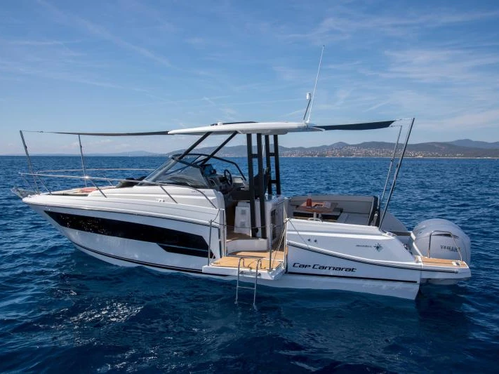 Jachthuur in Port de Hyères (St Pierre) - Jeanneau Cap Camarat 9.0 WA via SamBoat