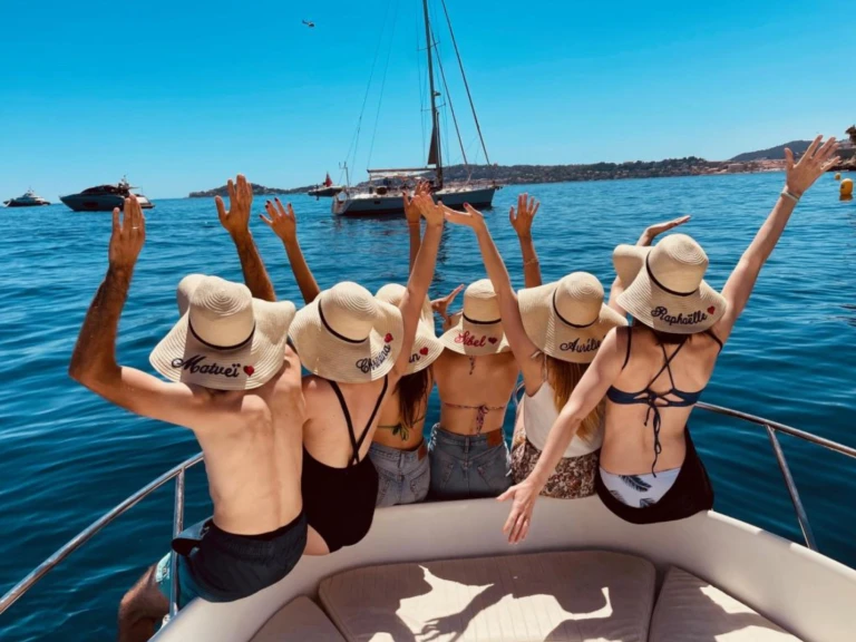 Motorboot te huur in Nice voor de beste prijs