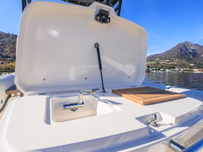 Huur een Bwa 308 in Ajaccio