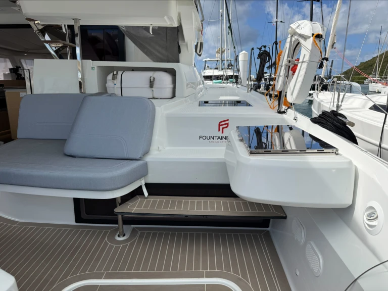 Huur een Fountaine Pajot Fountaine Pajot FP 44 Maestro - 3 cab. in Road Town