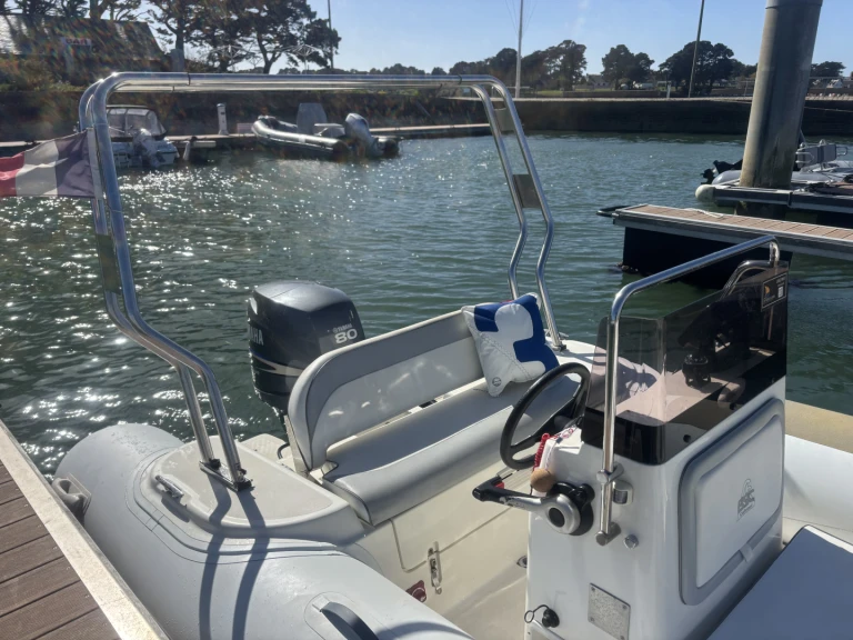 Huur een Bsc BSC 50 in Vannes