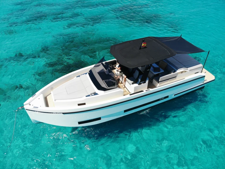 Verhuur Motorboot in Marina Botafoch - De Antonio d36