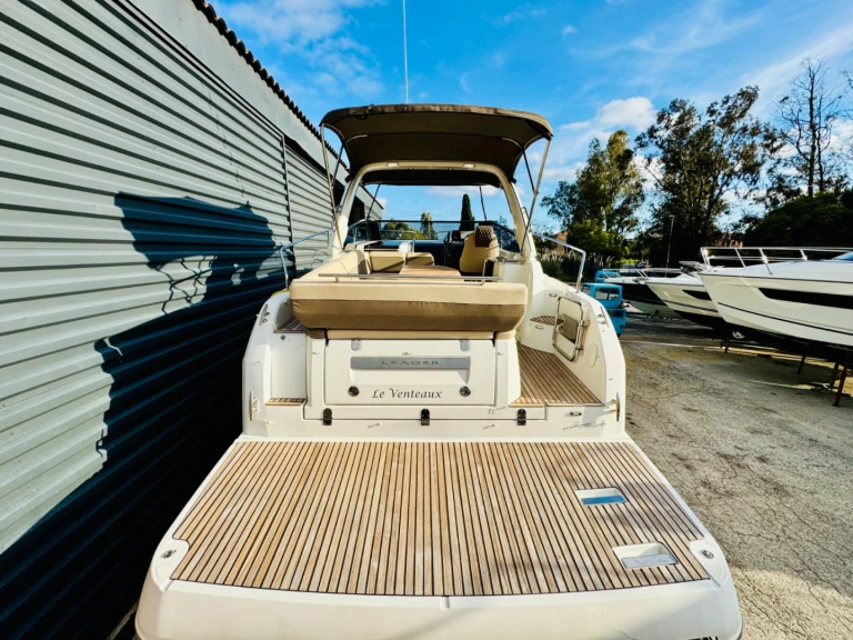 Jeanneau Leader 30 te huur van particulier of professional in Fréjus