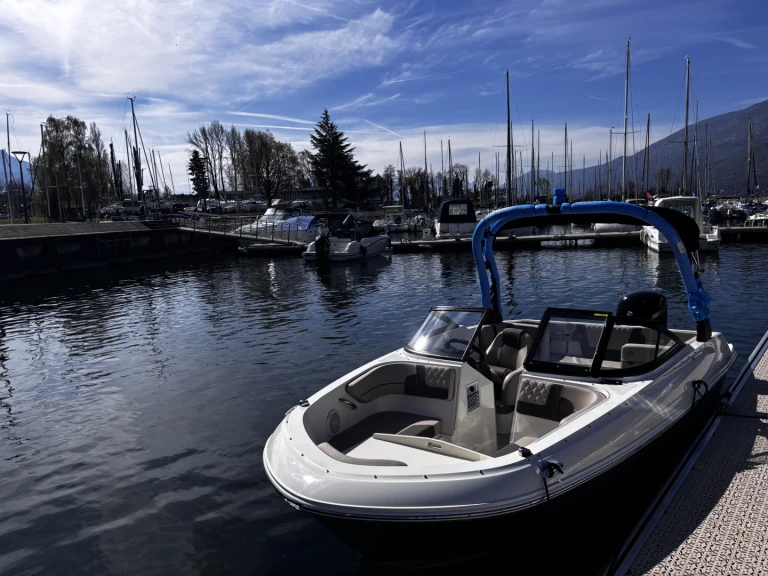 Verhuur Motorboot in Aix-les-Bains - Bayliner VR4