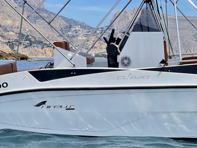 Verhuur Motorboot Nireus met vaarbewijs