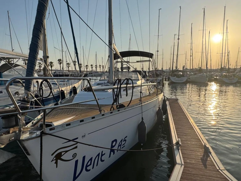 Zeilboot te huur in Sitges voor de beste prijs