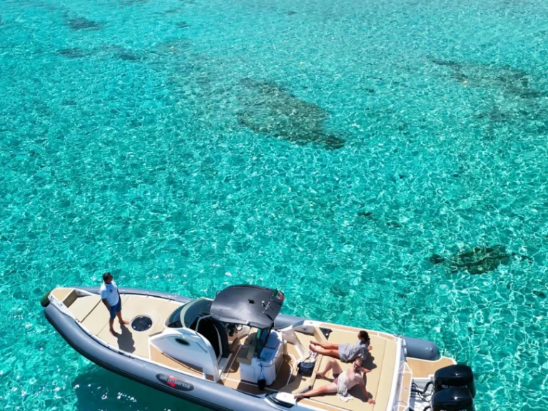 Bootverhuur Altamarea WAVE 35 in La Maddalena via SamBoat