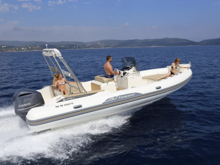 Bootverhuur Capelli Tempest 775 Open in Fréjus via SamBoat