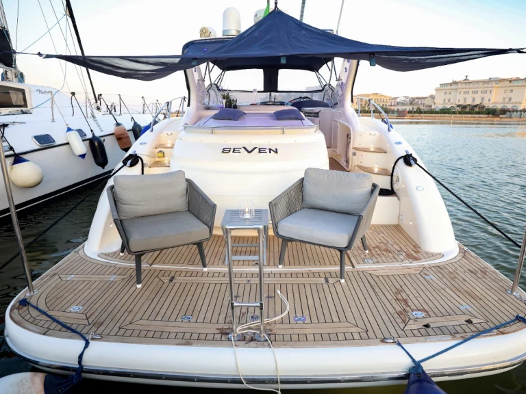 Huur een Azimut Atlantis 47 in Porto Siracusa