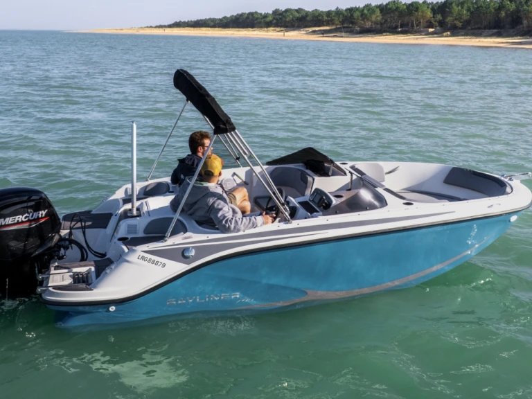 Verhuur Motorboot in Soubise - Bayliner ELEMENT M17
