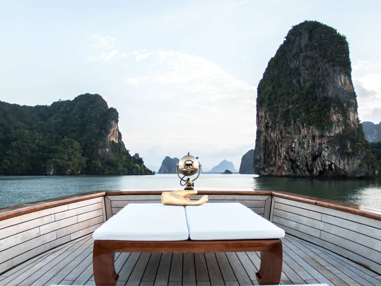 Bootverhuur Mai Khao goedkoop Motoryacht Maha Bhetra