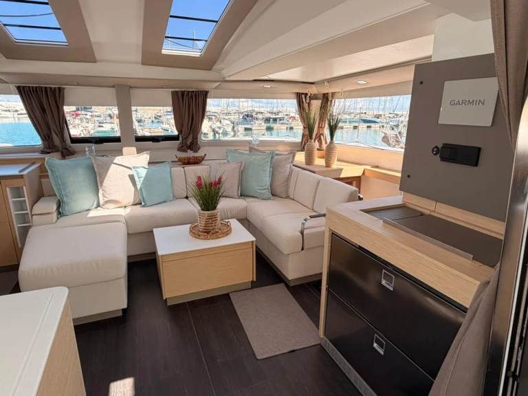 Fountaine Pajot Elba 45 te huur van particulier of professional in Capo d'Orlando