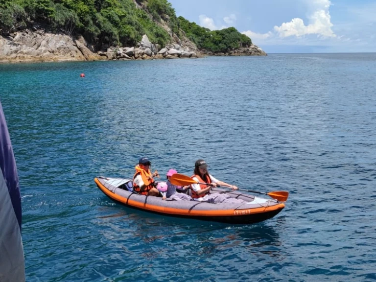 Bootverhuur Mai Khao goedkoop Motoryacht Maha Bhetra