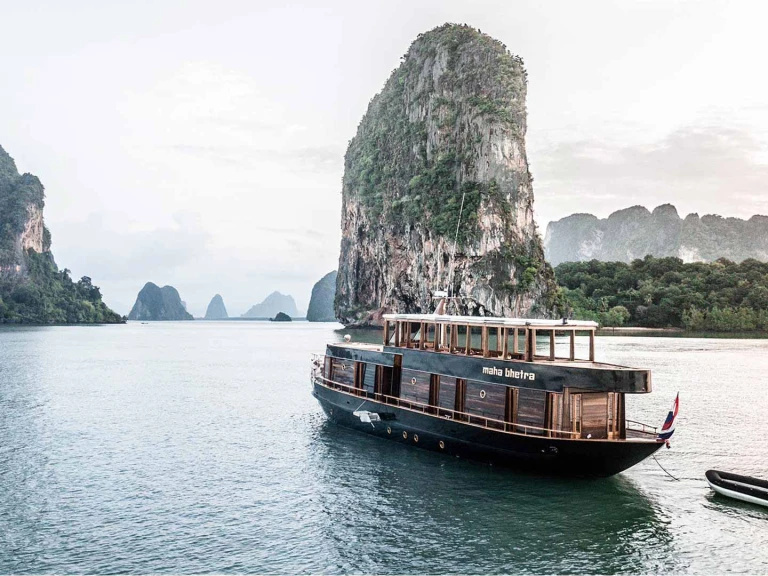 Bootverhuur  Motoryacht Maha Bhetra in Mai Khao via SamBoat