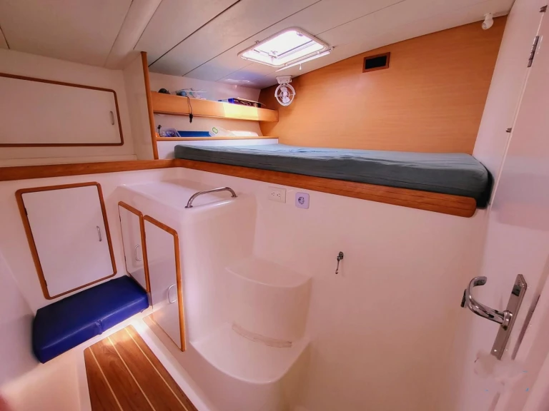 Huur Catamaran met of zonder schipper Leopard in Eden Island