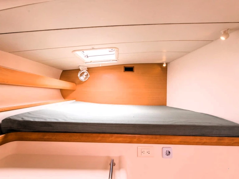 Leopard Leopard 47 te huur van particulier of professional in Eden Island