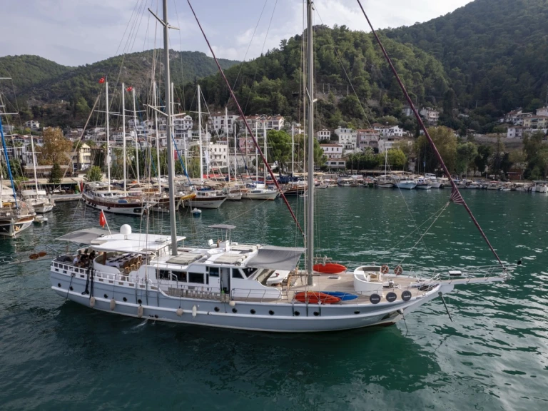 Huur een Unknown Diamond Lila in Fethiye