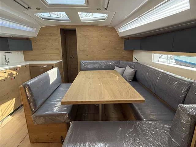 Bootverhuur Elan Impression 45 in Portorož via SamBoat