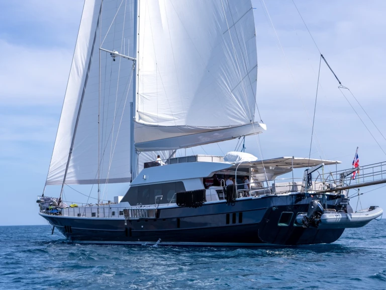 Bootverhuur Piraeus goedkoop Good Life