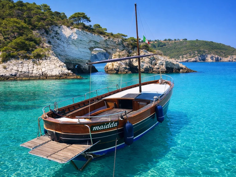 Bootverhuur Di Pinto Sermoneta 29' in Vieste via SamBoat