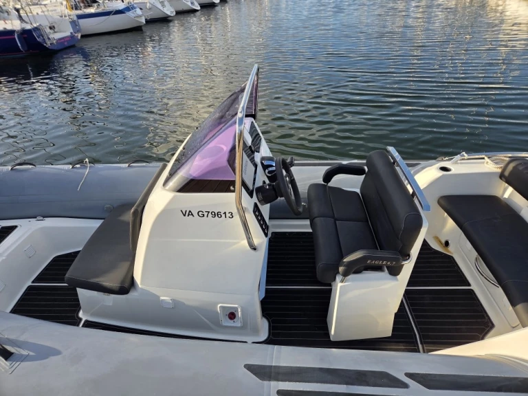 Huur een Brig Eagle 670 in Vannes