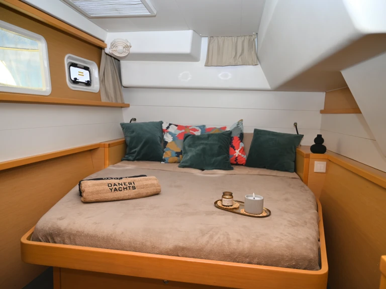 Catamaran te huur in Kíssamos voor de beste prijs