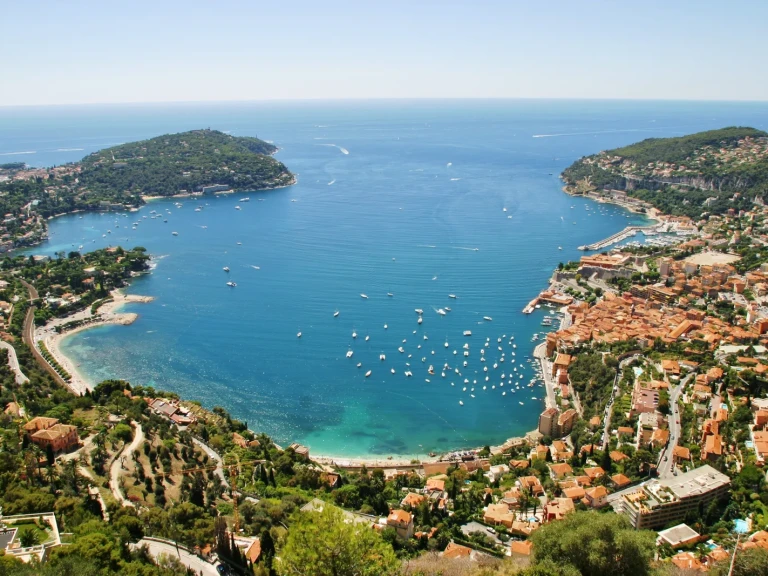 Bootverhuur Jeanneau Prestige 34 in Beaulieu-sur-Mer via SamBoat