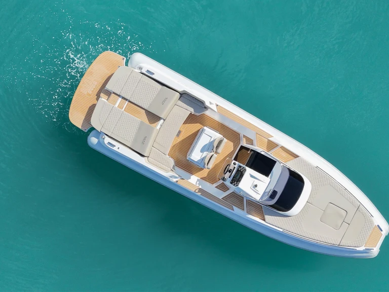 Verhuur RIB Noah met vaarbewijs