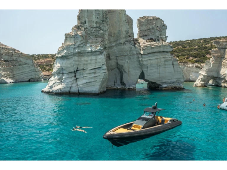 Motorboot te huur in Lávrio voor de beste prijs