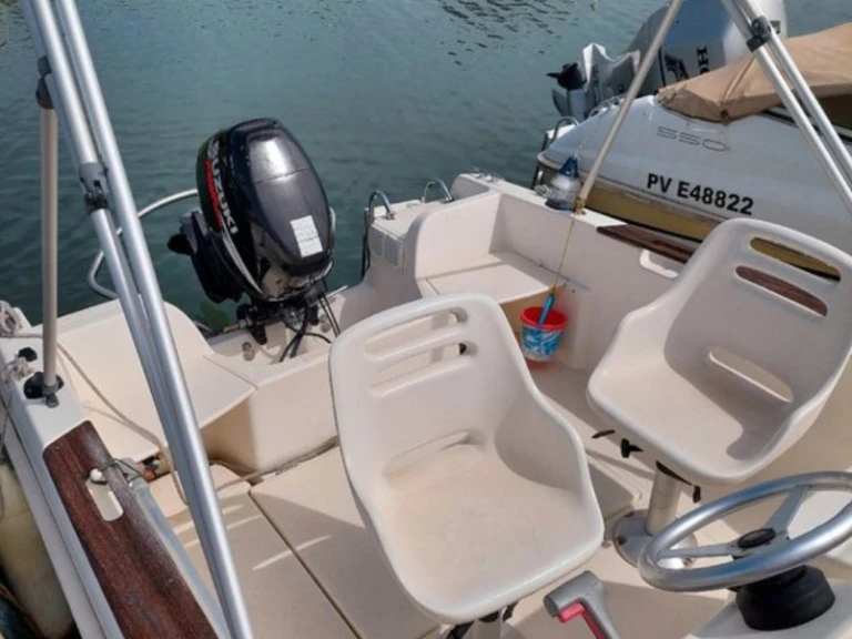 Verhuur Motorboot Jeanneau met vaarbewijs