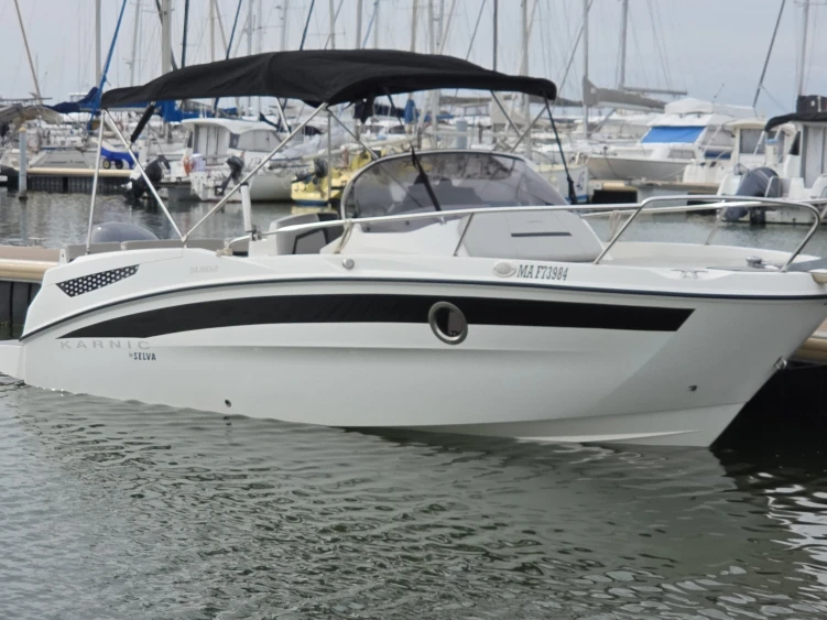 Huur Motorboot met of zonder schipper Karnic in Port-Camargue