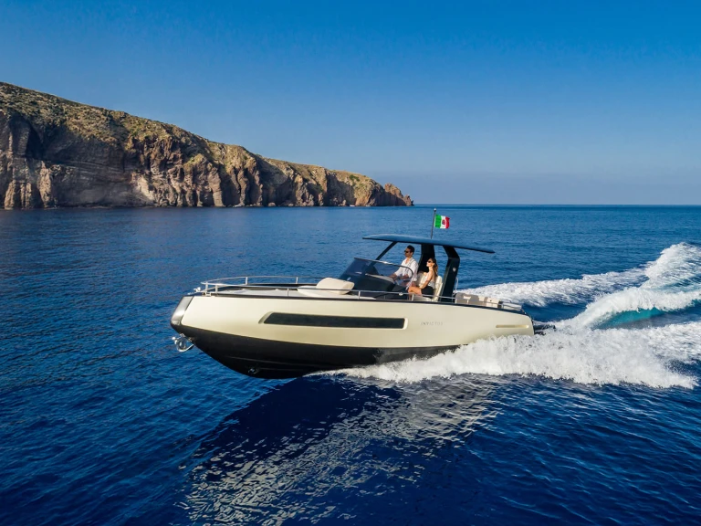 Bootverhuur Invictus  Invictus 280 TT in Poltu Quatu via SamBoat