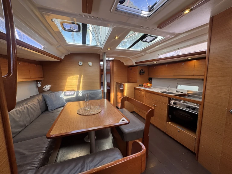 Huur een Dufour Grand Large 430 in Roses