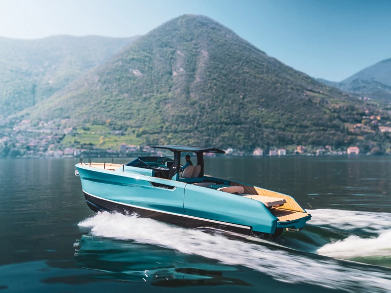 Verhuur Motorboot Bellini Yacht met vaarbewijs