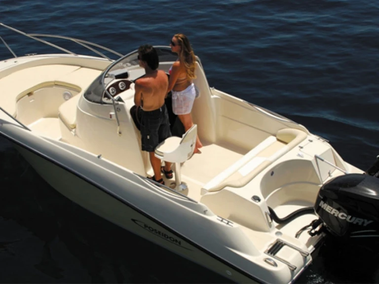 Bootverhuur odyssea 8M in Laganás via SamBoat