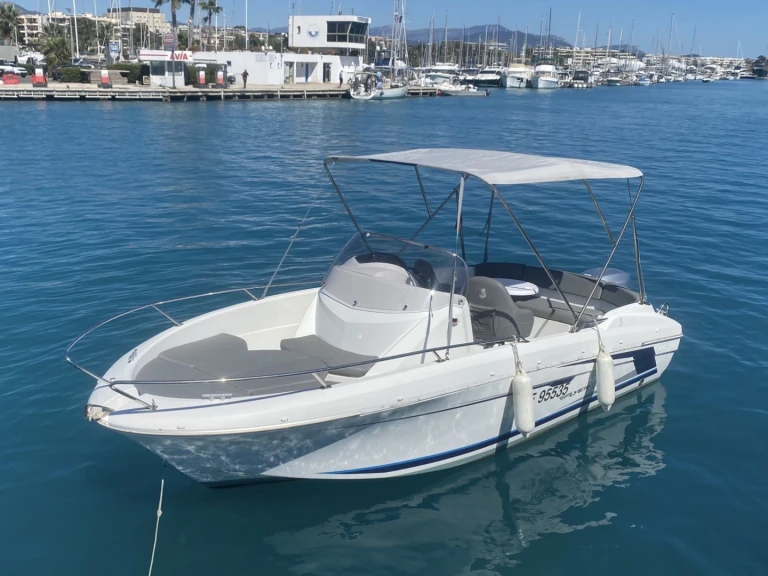 Huur een Bénéteau Flyer 650 Open in Frankrijk