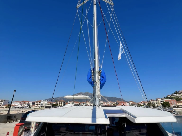 Huur een Leopard Leopard 45 in Parálio Ástros