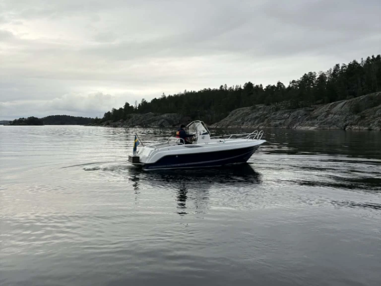 Huur een Uttern S64 Exklusive  in Stockholm