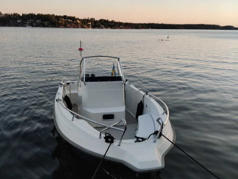 Verhuur Motorboot in Stockholm - Uttern S64 Exklusive 