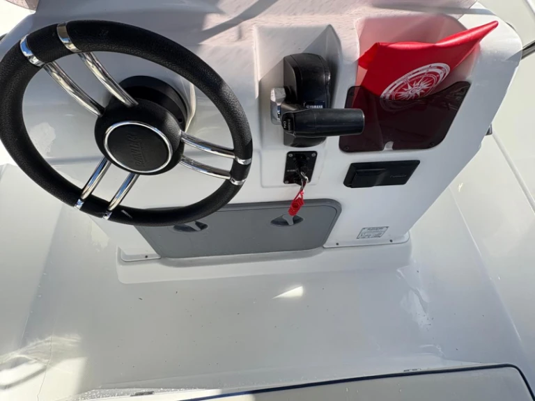 Huur Motorboot met of zonder schipper Ranieri in Tropea