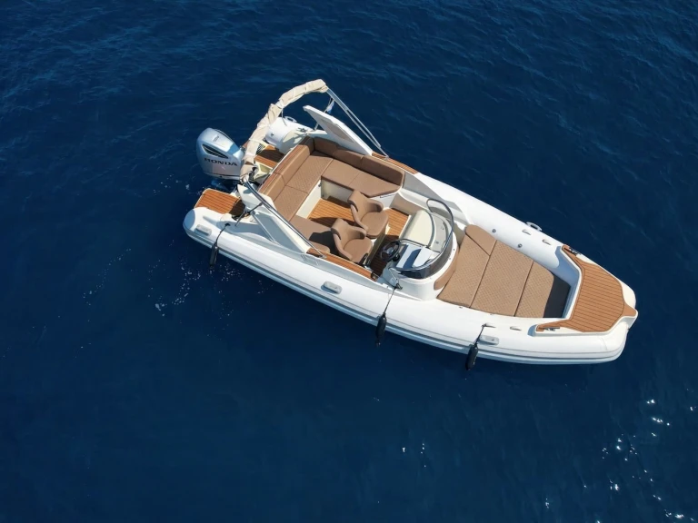 Verhuur RIB Aquamax met vaarbewijs