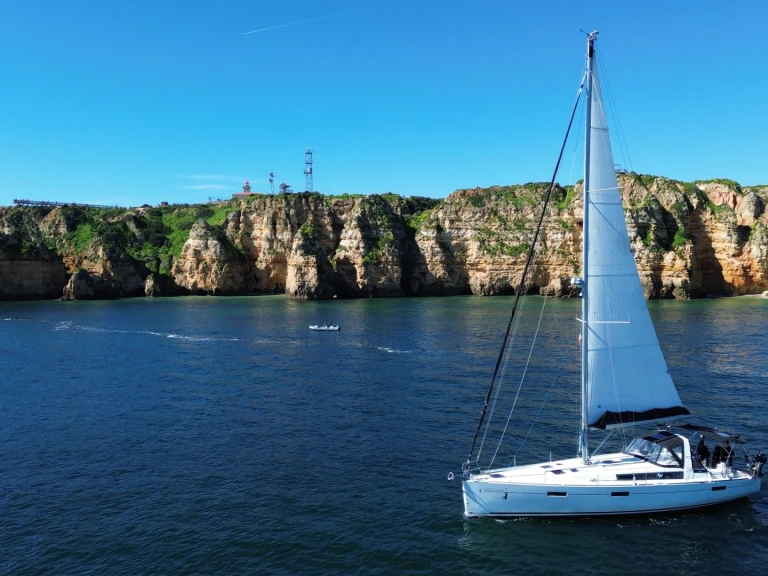 Huur een Bénéteau Oceanis 45 in Lagos