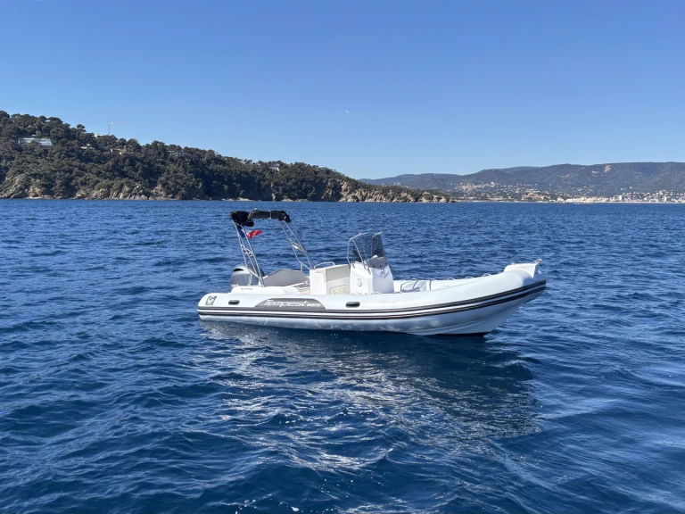 Verhuur Motorboot in Le Lavandou - Capelli Tempest 630