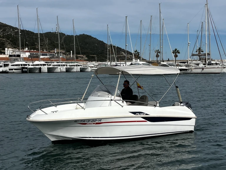 Bootverhuur Sitges goedkoop Medline 2 