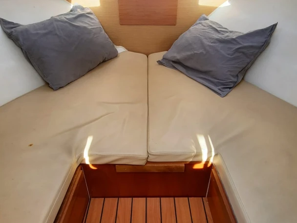 Huur Motorboot met of zonder schipper Jeanneau in Frankrijk