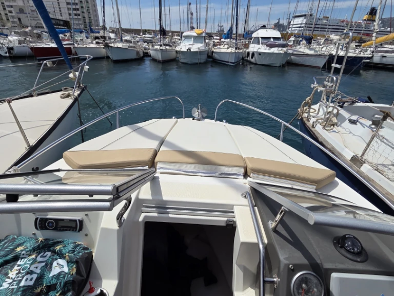 Bootverhuur Bayliner Bayliner 642 Cuddy in Toulon via SamBoat