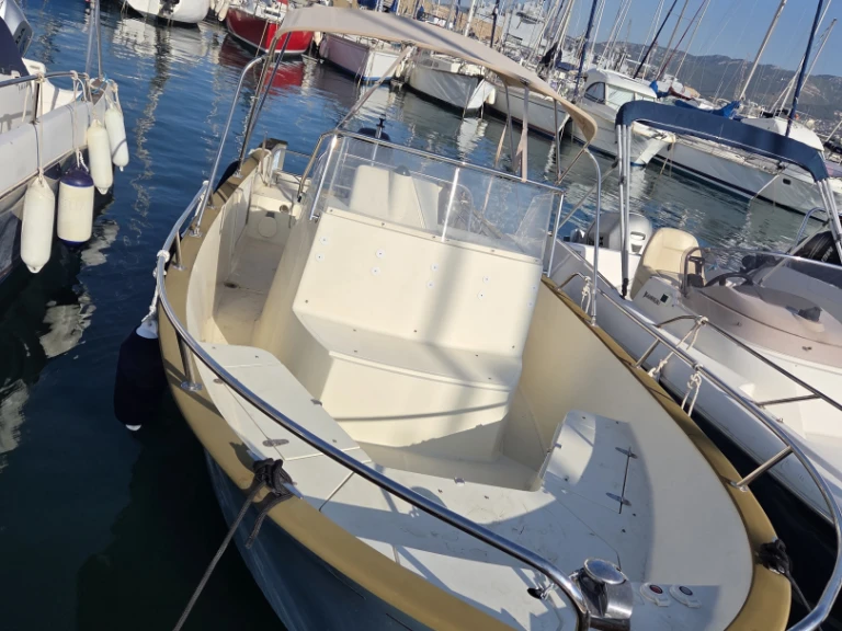 Bootverhuur Toulon goedkoop Rhea