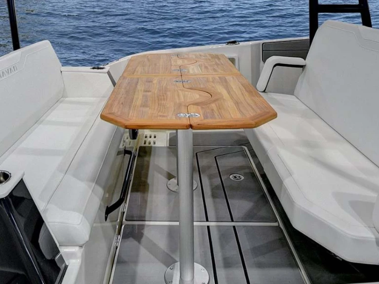 Navan T30 te huur van particulier of professional in Puerto Campomanes Greenwich
